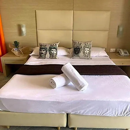 Calipso Hotel 3*